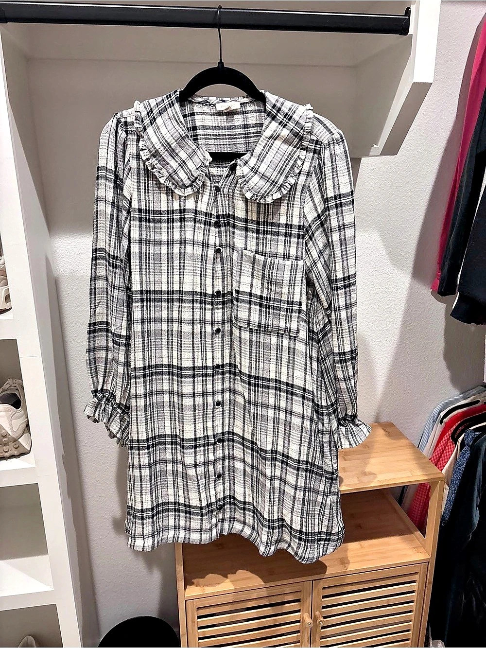 Pilcro Plaid Ruffled Buttondown Plaid Mini Dress in Black & White Size LP